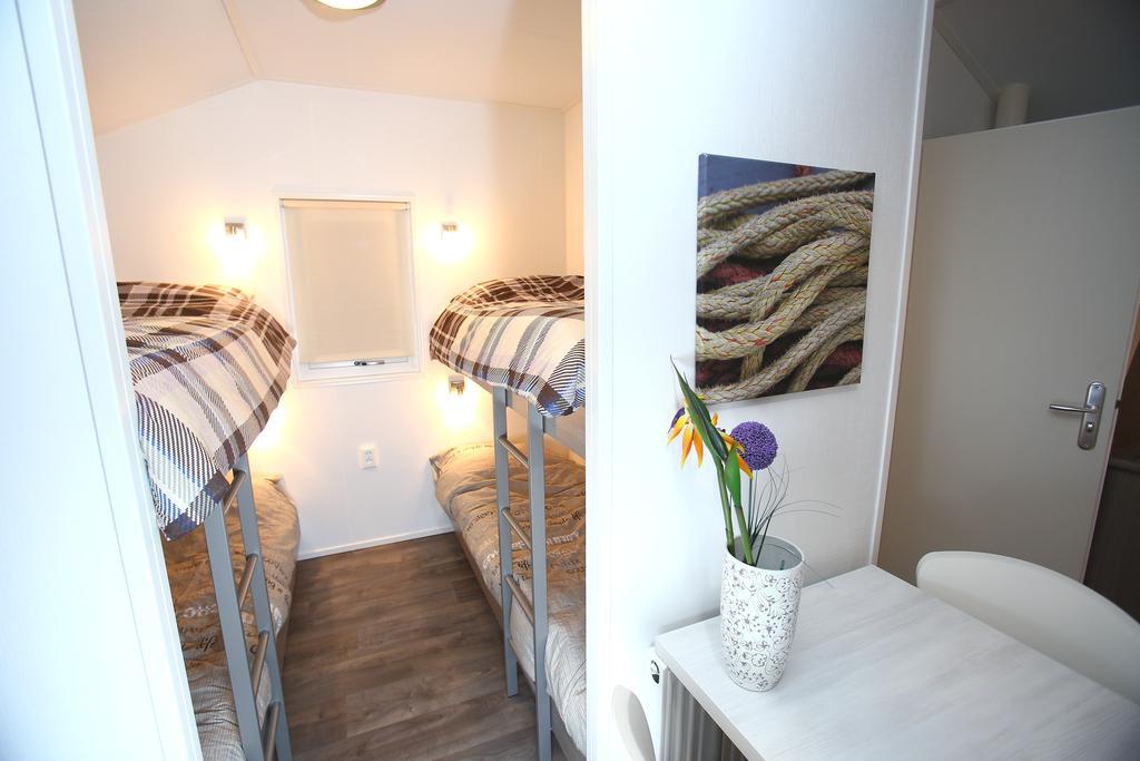 Campingpark De Bongerd Villa Tuitjenhorn Camera foto