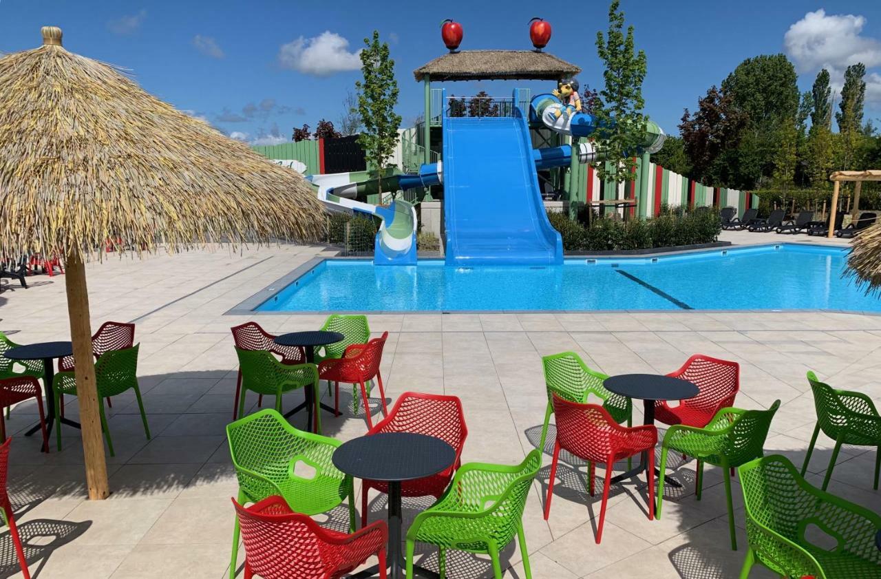 Campingpark De Bongerd Villa Tuitjenhorn Esterno foto